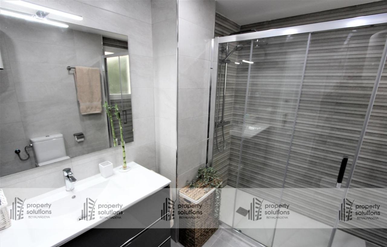 Benalgolf Vista al mar. PISCINA. EXCELENTE CONEXIÓN WIFI. Apartamento Benalmádena Exterior foto
